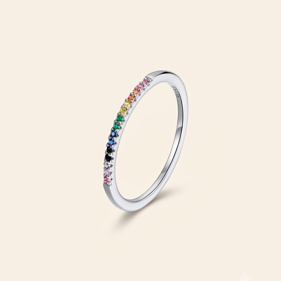 Anel Feminino com Zircônias - Prata 925 e Banho de ouro